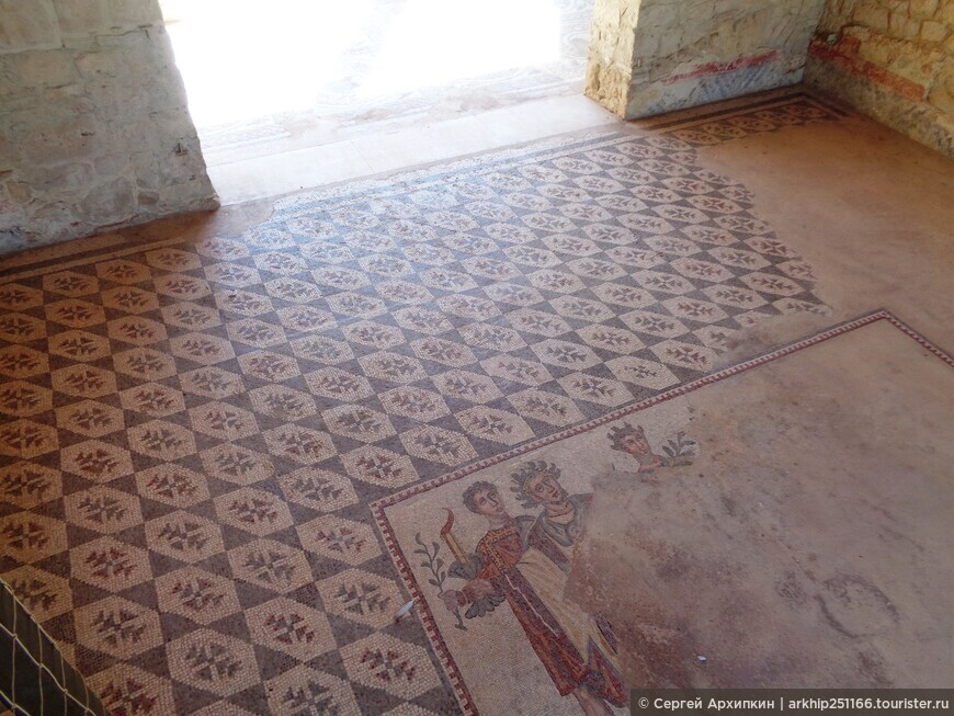 Древнеримская Вилла Дель-Казале с прекрасными мозаиками 2 века — объект Всемирного наследия ЮНЕСКО на Сицилии