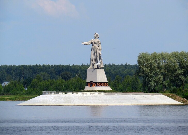 Мать-Волга