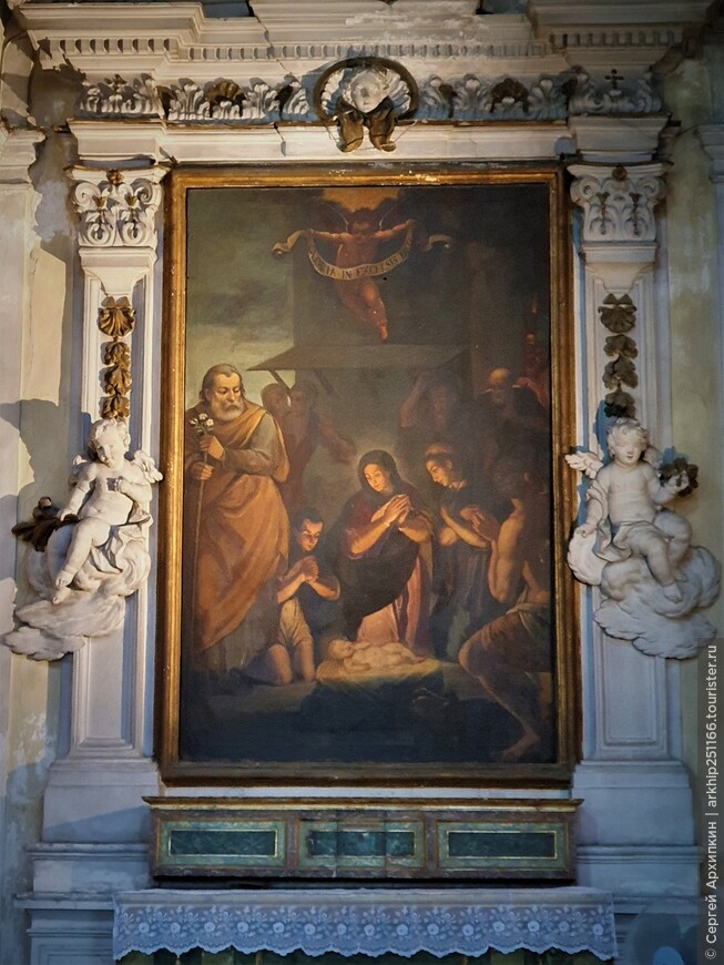 Средневековая готическая церковь 15 века — Санта Мария делла Катена в Палермо