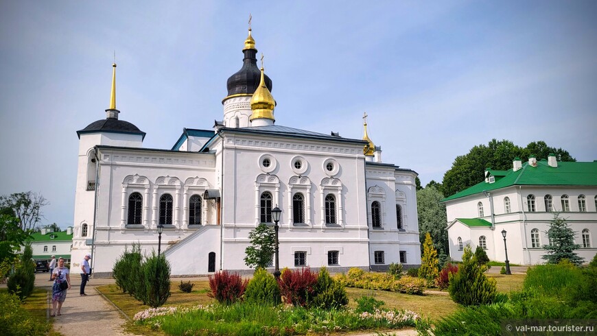 Спасо- Елеазаровский монастырь
