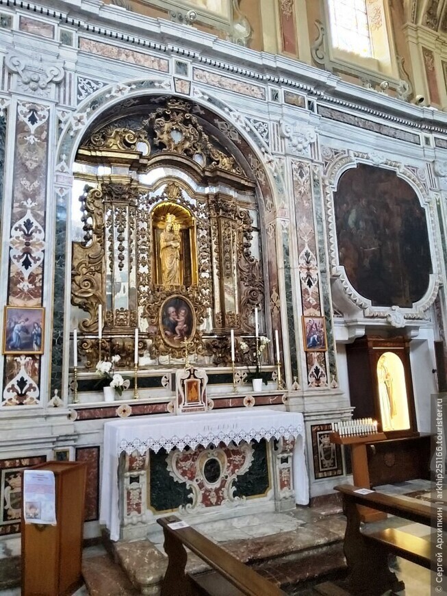 Барочная церковь Сан Франческо Паоло — самая красивая церковь Милаццо на севере Сицилии