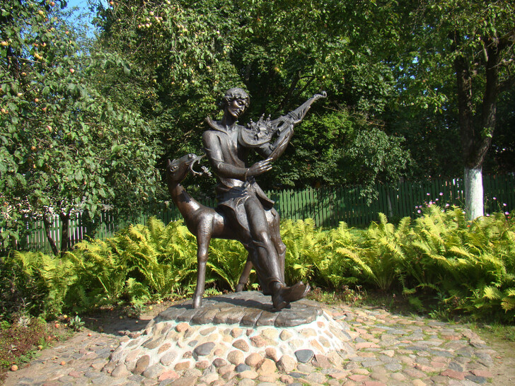 Памятник М. Шагалу «Витебская мелодия на французской скрипке»