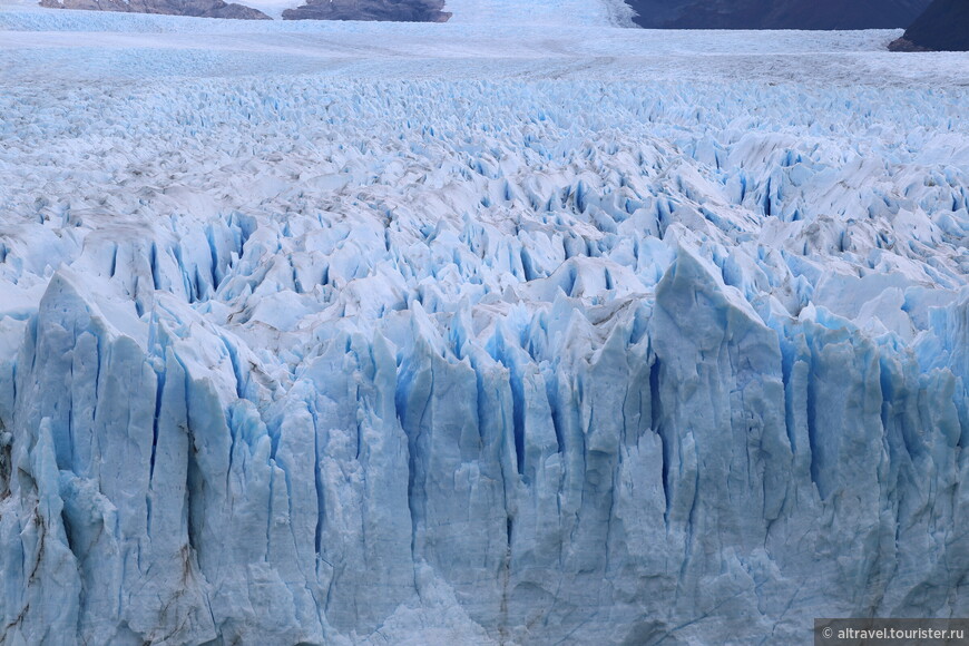 Серак ледника Перито-Морено - фантастическое зрелище.