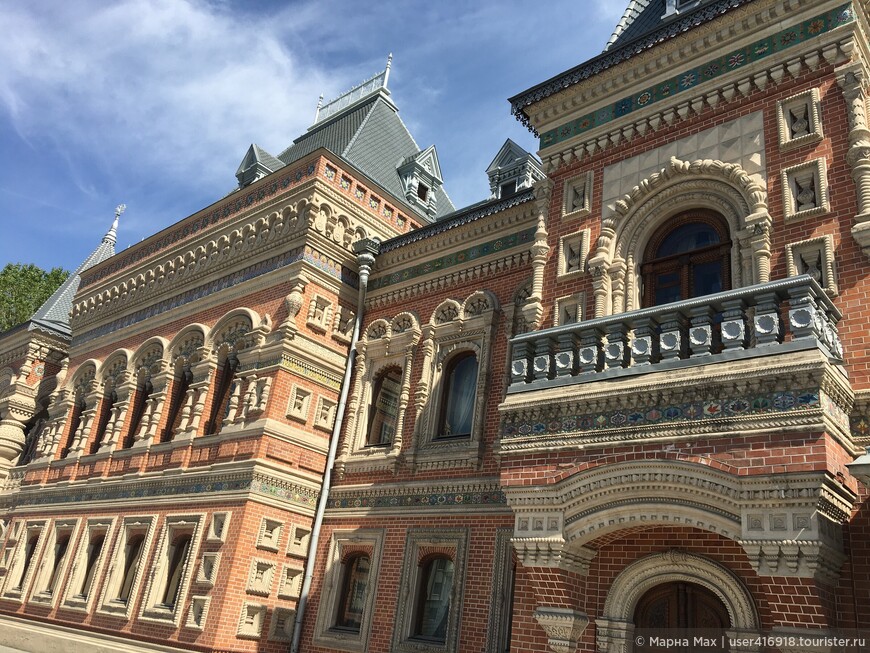 Один день в столице: Калужская площадь, детская библиотека и Якиманка
