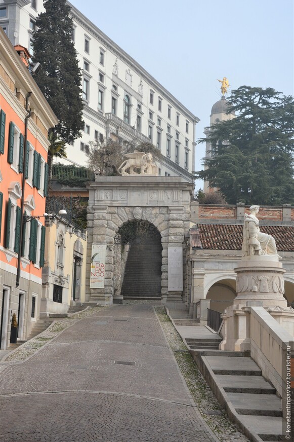 Италия. Венецианские черты городка Удине