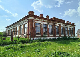 Старое здание Павленковской библиотеки. Павленков Ф. Ф. - просветитель, книгоиздатель, в 19 в. присылал сюда из Петербурга книги в библиотеку.
