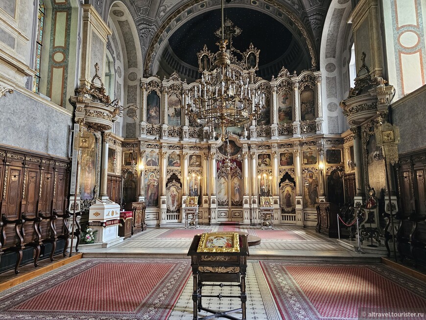 Интерьер Георгиевской церкви, конец 19-го века.