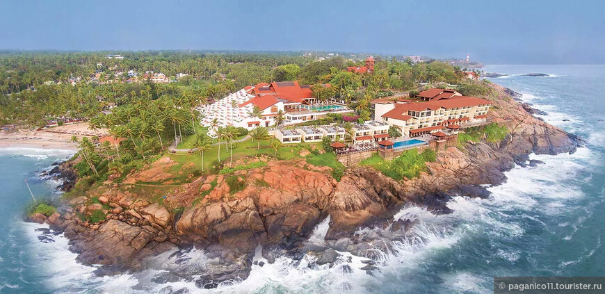 <a href=https://www.theleela.com/the-leela-kovalam-a-raviz-hotel/special-offers/lake-and-beach-ecstasy target=_blank>Взято из открытого источника</a>