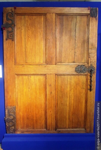 Дверь филенчатая . Вторая половина XVII века.