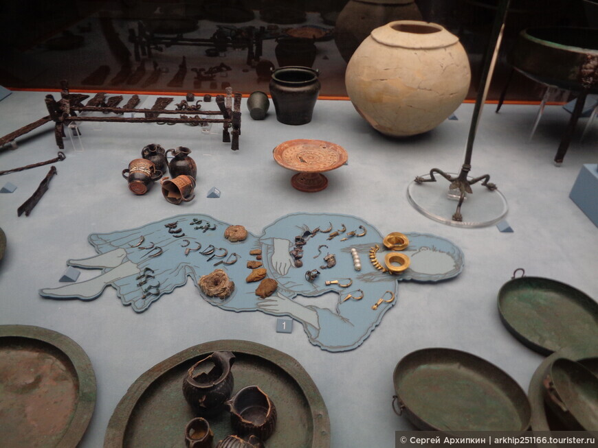 Археологический музей в замке Норманнов в Мельфи на Юге Италии