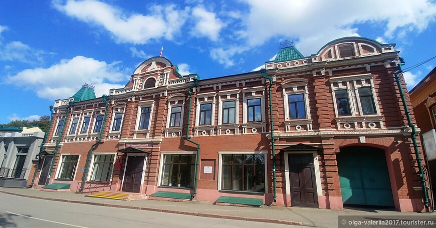 Здание бывшего торгового дома   Тихонова.