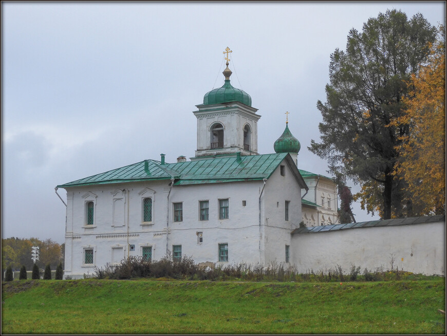 Спасо-Преображенский Мирожский мужской монастырь и его фрески
