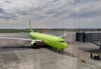 Летевший из Иркутска в Сочи самолёт экстренно сел в Новосибирске
