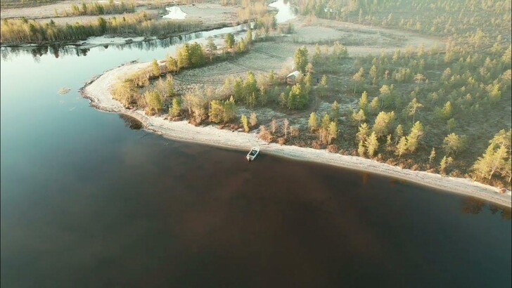 Вокруг Муравленко настоящее ожерелье озер.
