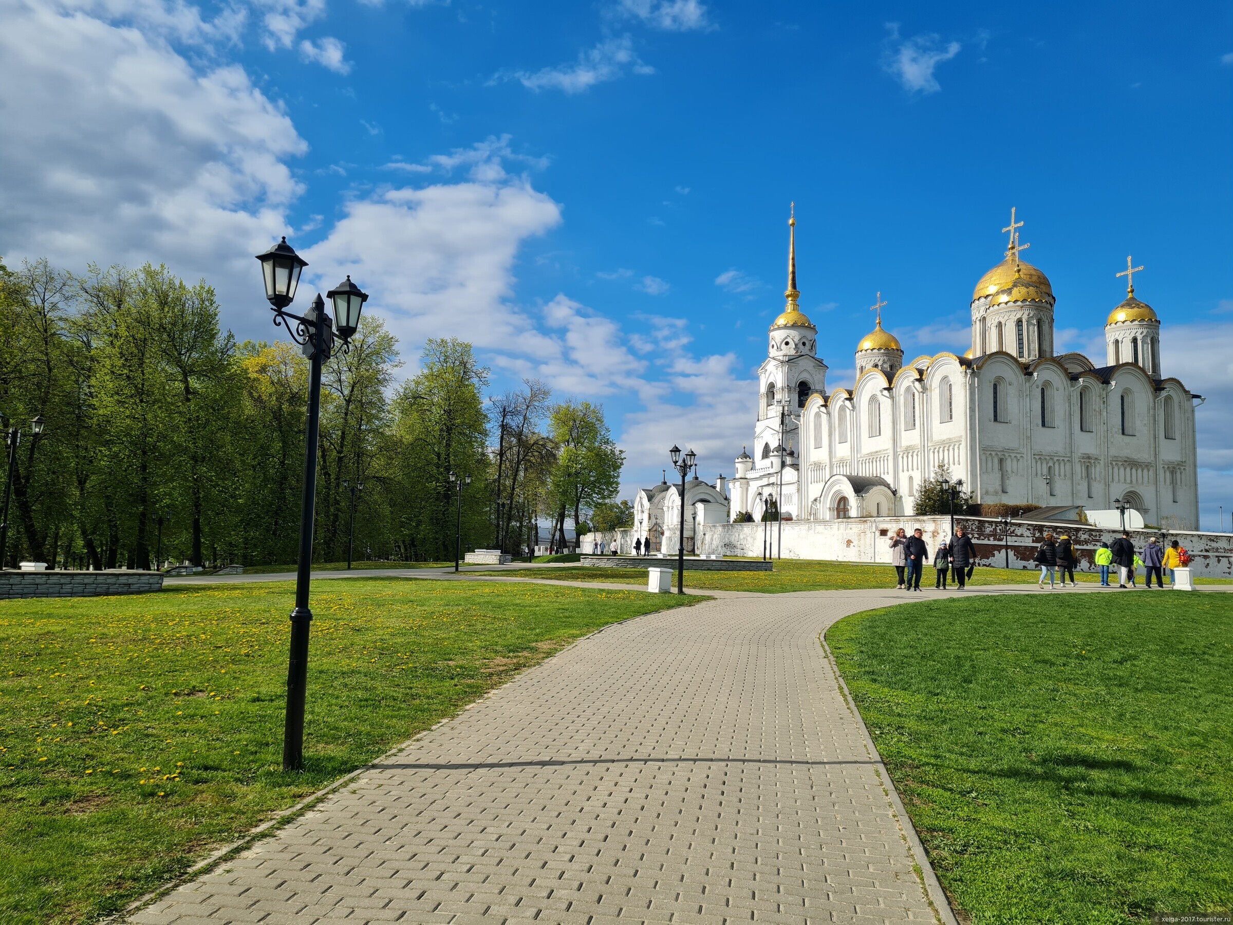 Где погулять в обнинске. Места в Москве погулять весной.