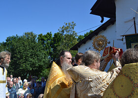 На освящении Петропавловского храма в Спицино