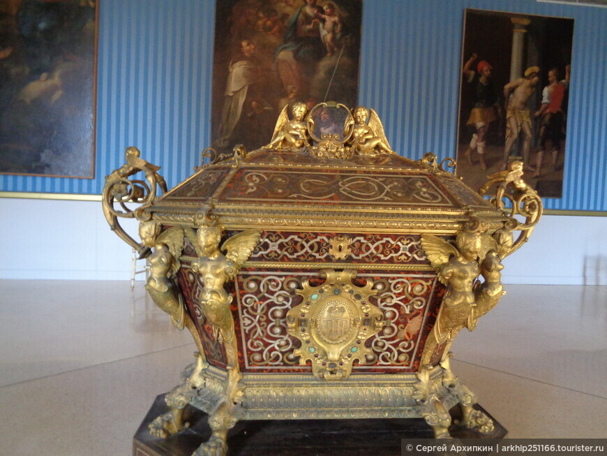 Музей Диочезано — интересный музей религиозного искусства во дворце Архиепископа в Палермо