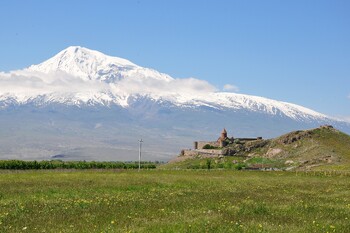 Армянский лоукостер Fly Arna запустит рейсы из Еревана в Петербург