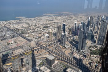 В Дубае сгорел небоскрёб 