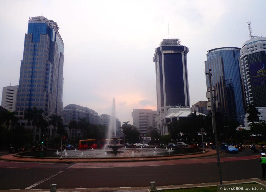 Переправа на Яву и начало посещения Джакарты
