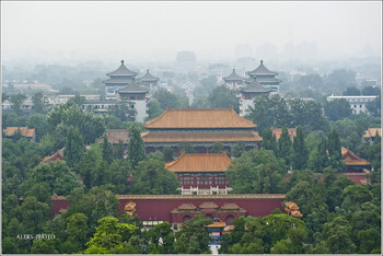 В Пекине эвакуировали более 52 000 человек из-за ливней