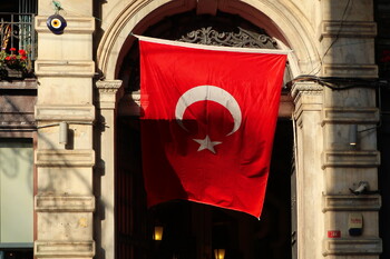Ещё один крупный банк Турции начал принимать карты «Мир»