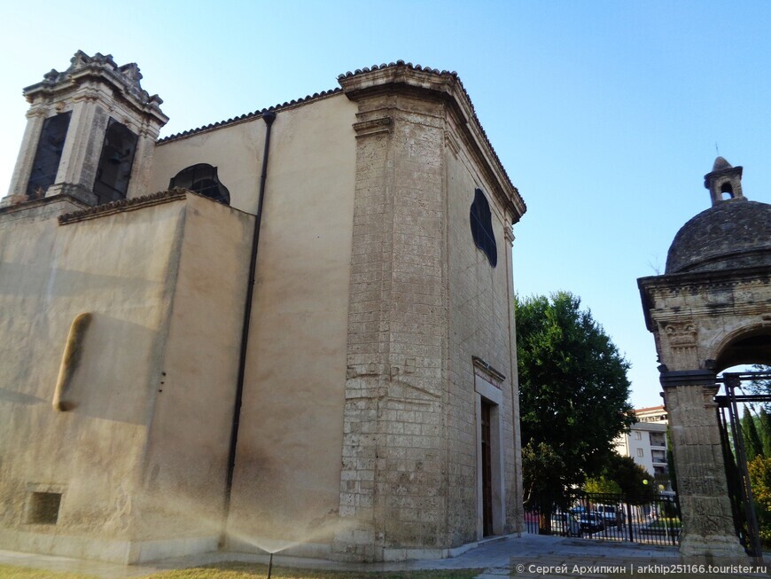 Церковь Крестов в Фодже на юге Италии