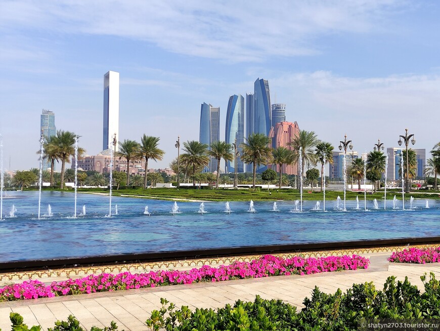 Вид на Абу-Даби от Президентского дворца