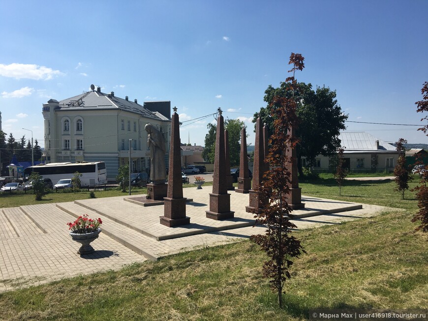 Памятник великой матери Марии Матвеевне Фроловой