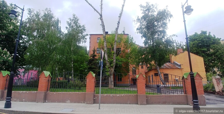 Вдовий дом построенный на деньги П.Третьякова.