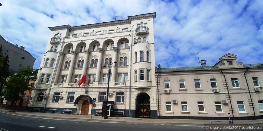 Бывший доходный дом. В настоящее время посольство Кыргызстана.