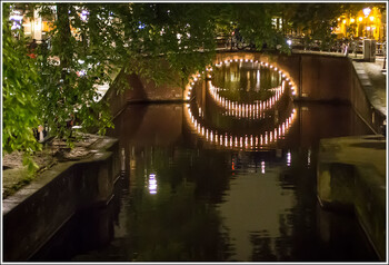 В Амстердаме появился первый в мире мост, напечатанный на 3D-принтере