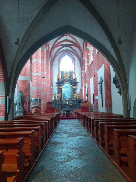 Внутренний вид монастырской церкви
