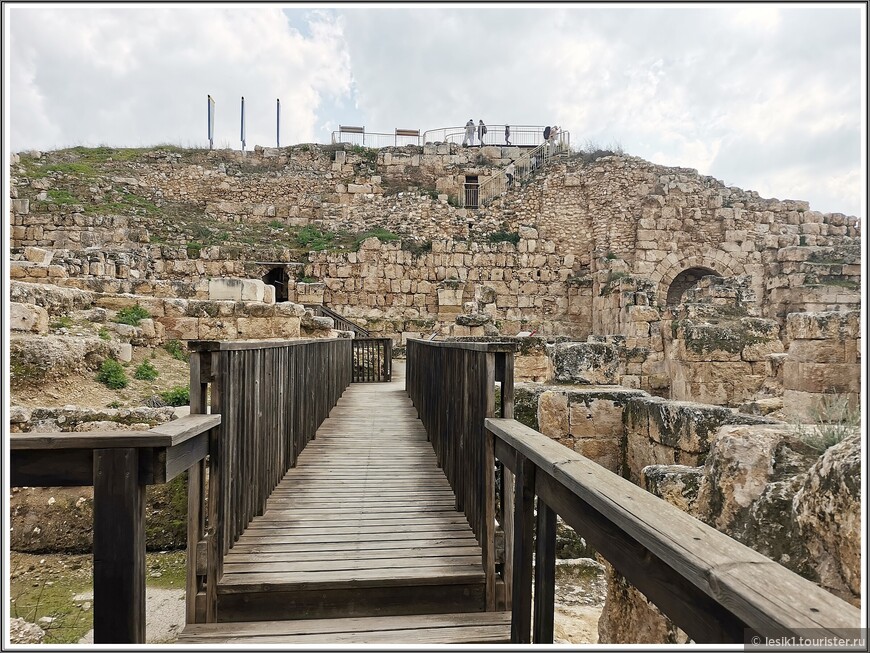 Бейт-Гуврин. Крепость крестоносцев и римские бани