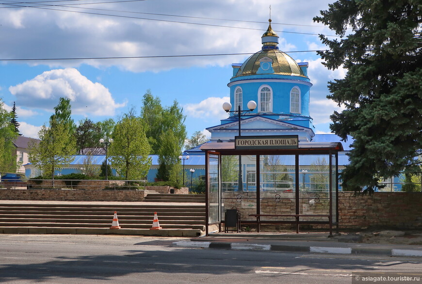 Задонск. Лазурного цвета храмы