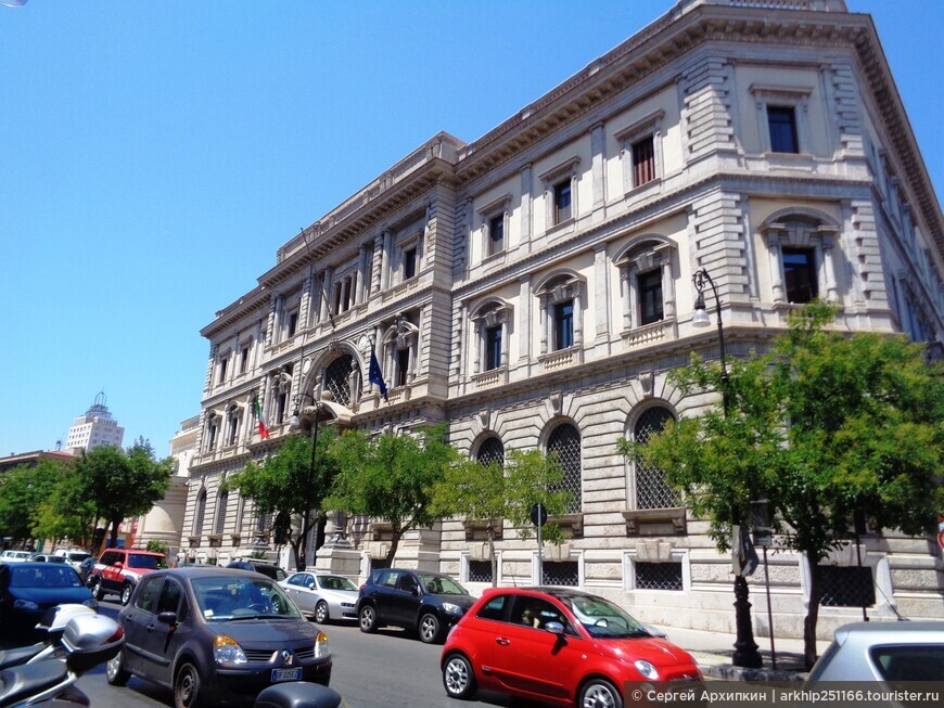 Знаменитый Оперный театр Массимо в Палермо на Сицилии — третий по размерам в Европе