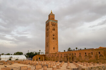 Число жертв землетрясения в Марокко превысило 1000 человек 