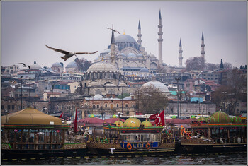 Россияне продолжают бронировать туры в Стамбул на Новый год