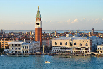 ЮНЕСКО вновь не внесла Венецию в список Всемирного наследия под угрозой исчезновения