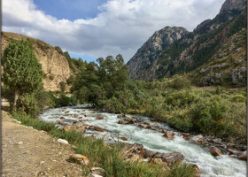 Западный Кыргызстан: Таласская долина, город Талас, озера Ак-куль