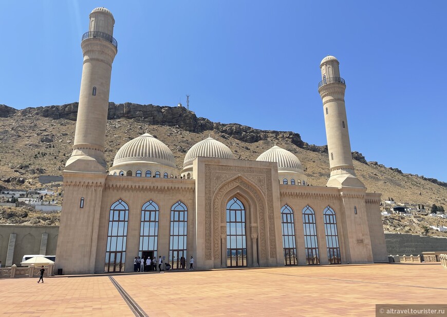 Мечеть Биби-Эйбат.