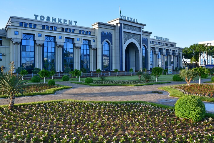 Центральный вокзал в Ташкенте