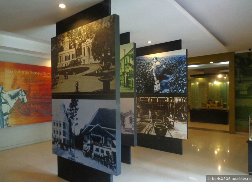 Историко-этнографическая экспозиция крупнейшего музея Суматры