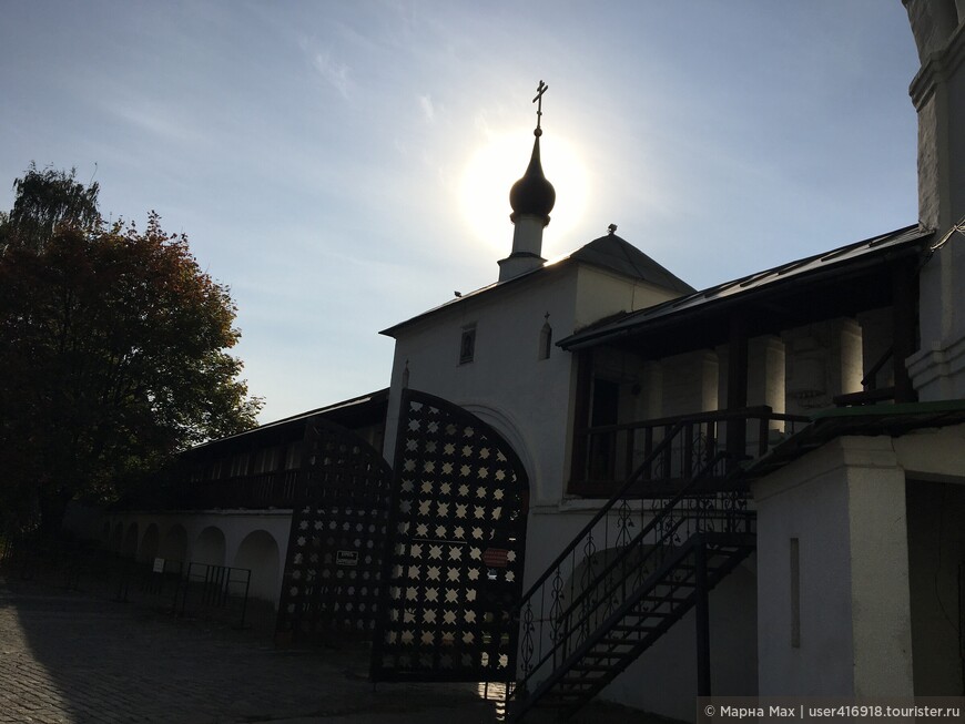 С утра пораньше в  Данилов монастырь