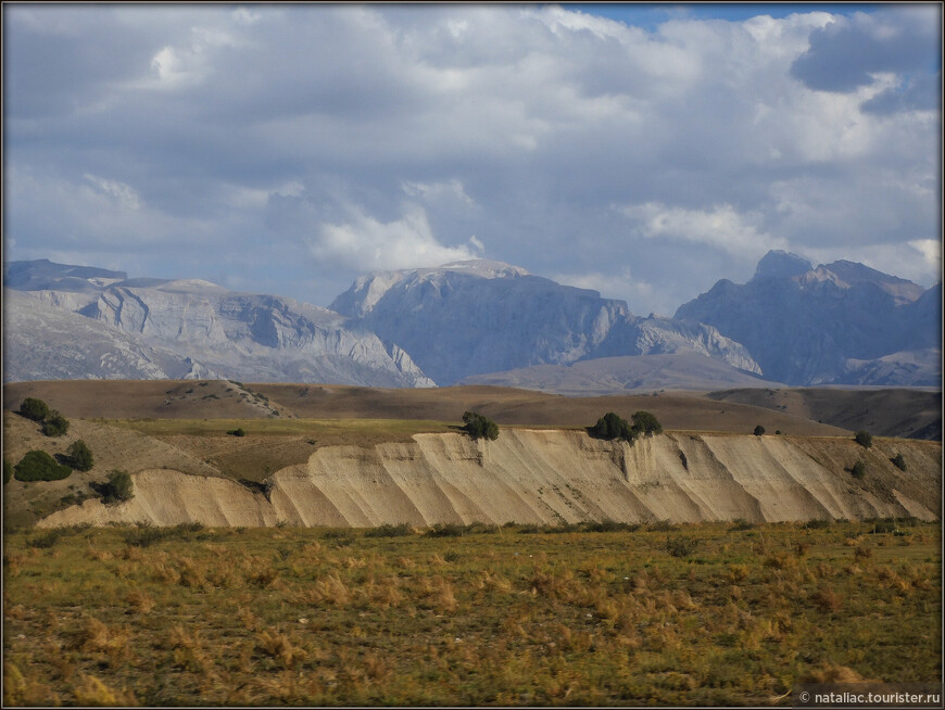 Западный Кыргызстан: Кировское водохранилище, музей Чингиза Айтматова, перевал Кара-Буура