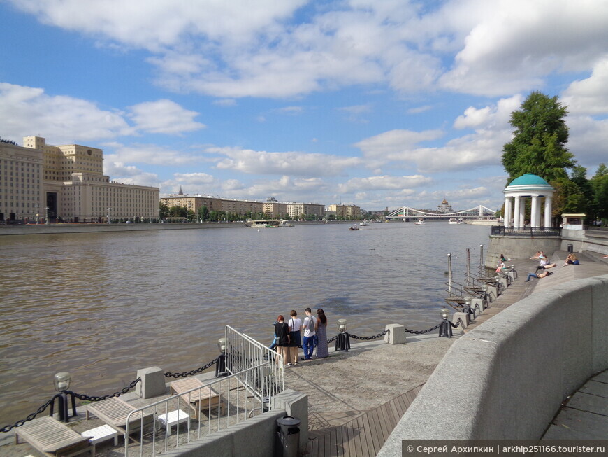 Один день в Москве. От храма Христа Спасителя до Центрального парка культуры 