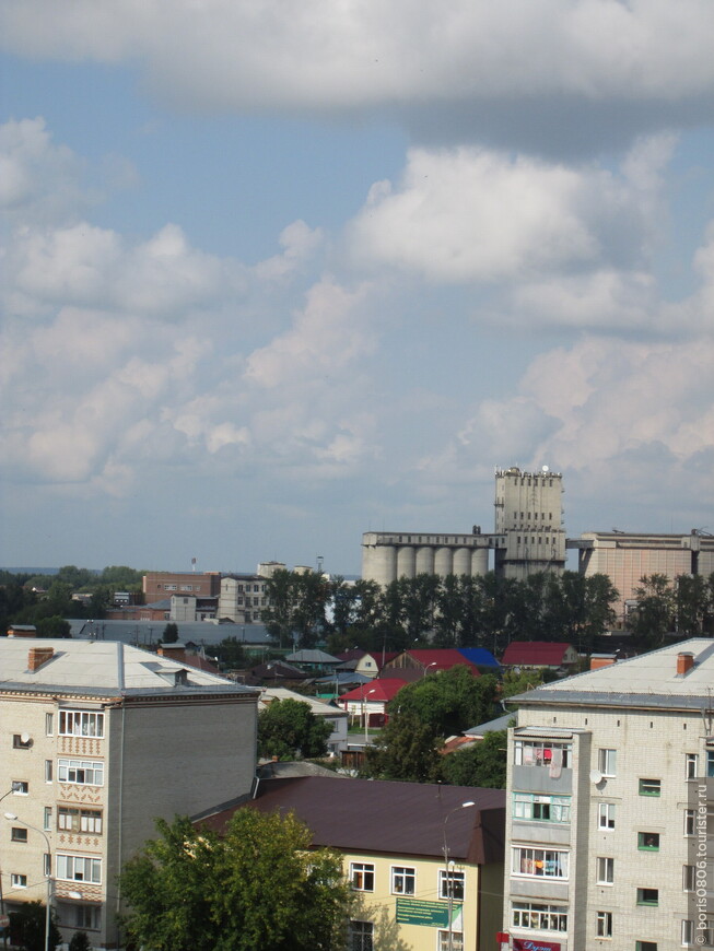 Колесо обозрения с видом на Ялуторовск