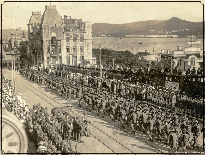 Американский интендантский корпус. Парад в честь прибытия во Владивосток. 1918.  