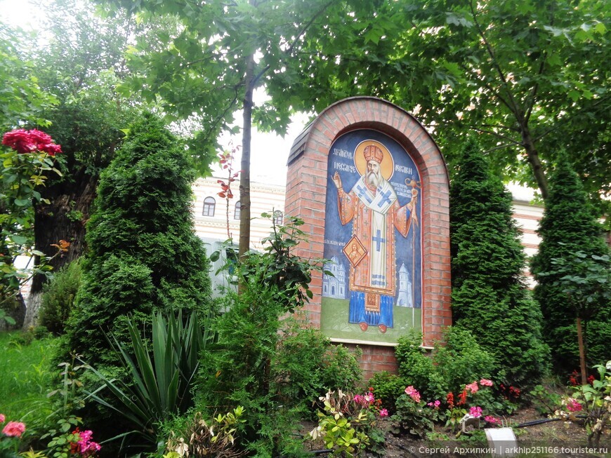 Красивый монастырь Раду Водэ в центре Бухареста