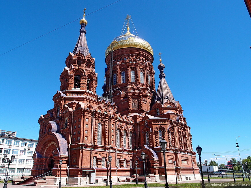 Санкт-Петербург. Два храма, мини-город и кое-что попутное